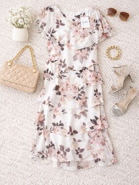 SLNY White Floral Tiered Shift Midi Dress Size 8 NWT Wedding Guest